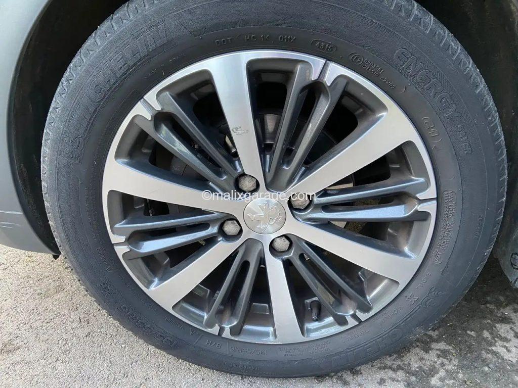 208 1.2 PureTech Allure S&S Peugeot